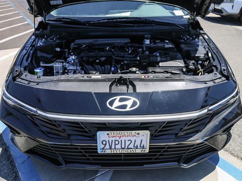 Certified 2026 Hyundai Elantra Sport FWD image 32