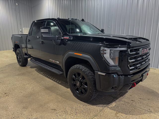 Used 2025 GMC Sierra 3500 AT4 w/ AT4 Premium Plus Package AWD/4WD image 7