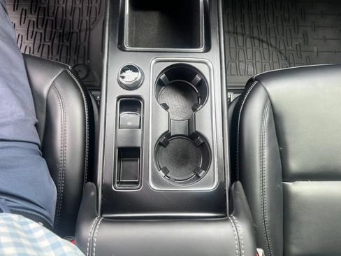 Certified 2024 Lincoln Corsair AWD image 28