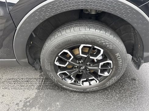 Used 2023 Hyundai Santa Cruz SEL w/ Activity Package image 9