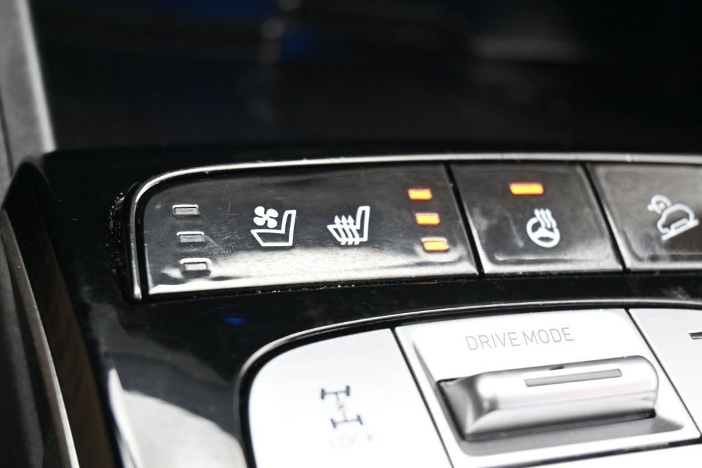 Used 2023 Hyundai Tucson Limited w/ Cargo Package AWD/4WD image 30