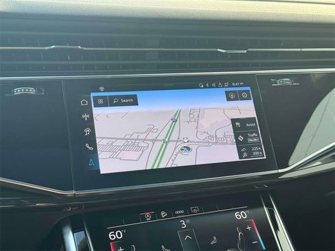 Used 2025 Audi Q7 3.0T Premium image 15