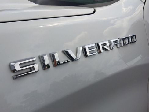 Used 2023 Chevrolet Silverado 1500 LT image 14