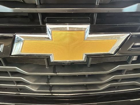 Used 2024 Chevrolet Silverado 2500 W/T w/ WT Convenience Package AWD/4WD image 9