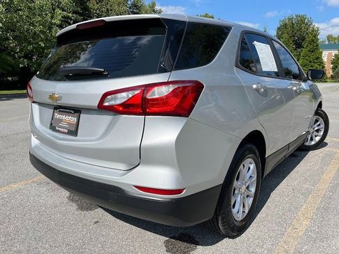 Used 2020 Chevrolet Equinox LS FWD image 4