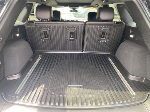 Used 2021 Cadillac XT5 Premium Luxury w/ LPO, Floor Liner Package AWD/4WD image 24