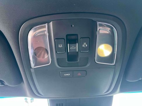 Used 2022 Kia Stinger GT2 image 22