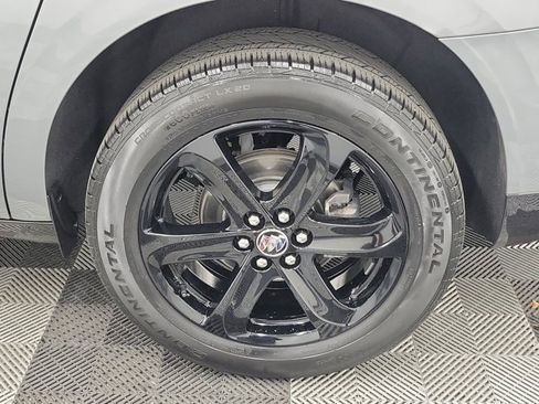 Used 2024 Buick Enclave Essence w/ Sport Touring Edition image 11