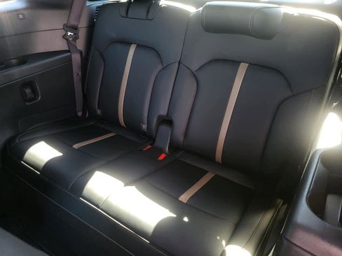 Used 2024 MAZDA CX-90 3.3 Turbo S w/ Premium Package image 14