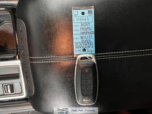 Used 2025 Nissan Pathfinder SV FWD image 48