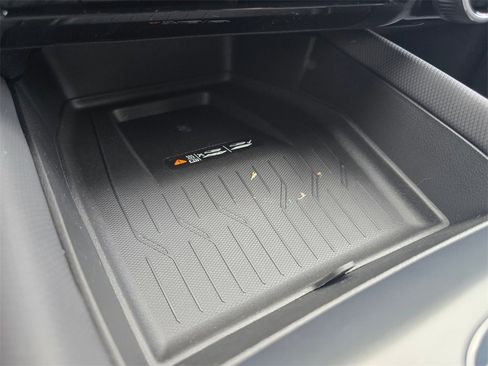 New 2026 Chevrolet Equinox EV RS image 34