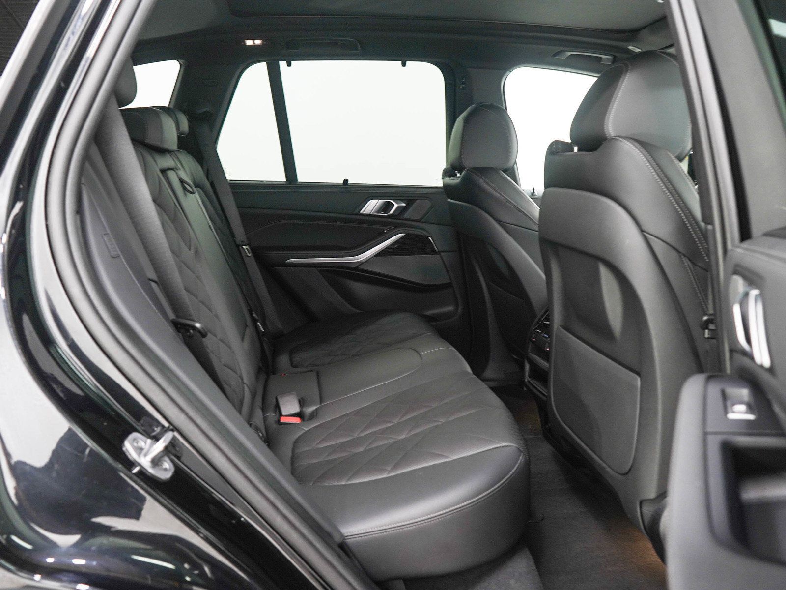 Used 2024 BMW X5 xDrive40i AWD/4WD image 11