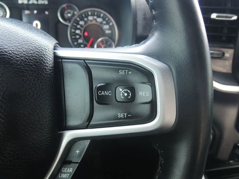 Used 2024 RAM 2500 Big Horn w/ Heated Seats & Wheel Group image 16