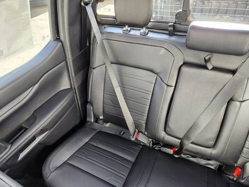 New 2025 Ford Ranger Lariat w/ FX4 Off-Road Package image 15