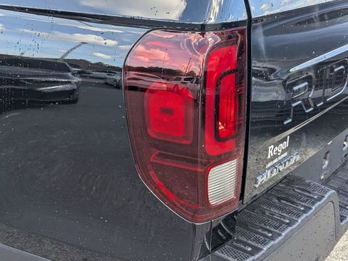 Used 2025 Honda Ridgeline RTL image 9