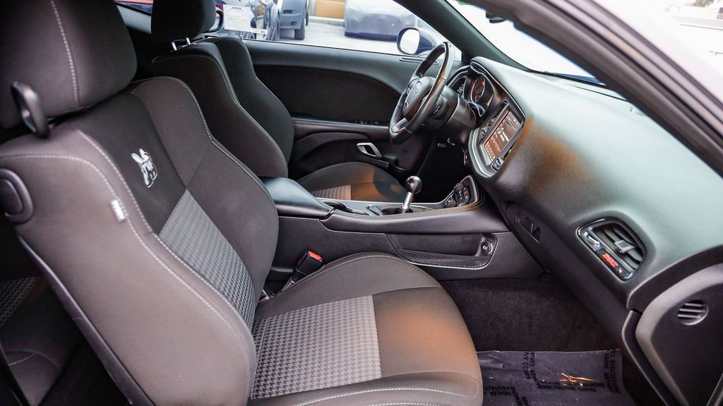 Used 2022 Dodge Challenger R/T Scat Pack RWD image 20