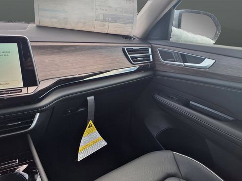 New 2026 Volkswagen Atlas SEL Premium R-Line image 23