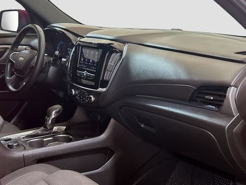 Used 2023 Chevrolet Traverse LT w/ LPO, Floor Liner Package FWD image 26