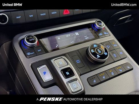 Used 2024 Hyundai Palisade Calligraphy image 11