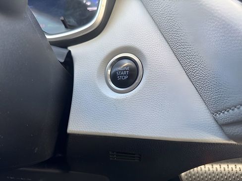 Used 2021 Toyota Corolla XSE image 21