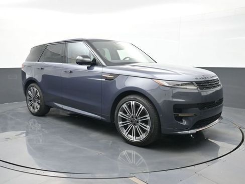 Used 2025 Land Rover Range Rover Sport Dynamic SE image 24