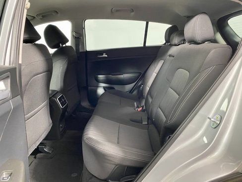 Used 2022 Kia Sportage LX image 11