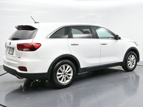 Used 2019 Kia Sorento L image 7