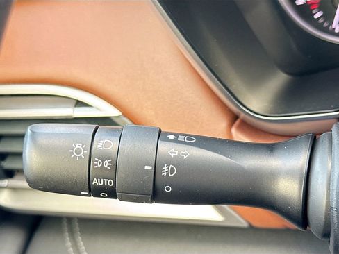 Used 2020 Subaru Outback Touring image 13