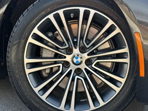 Used 2019 BMW 540i image 27