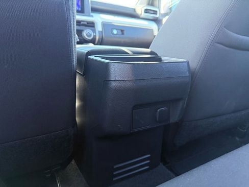 Used 2024 Toyota Tacoma TRD Off-Road image 25