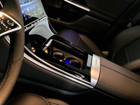 Certified 2026 Mercedes-Benz GLC 300 4MATIC image 17
