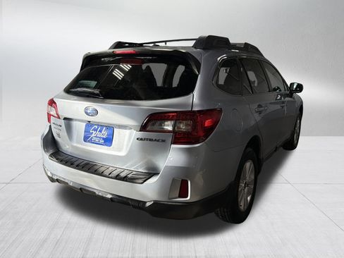 Used 2015 Subaru Outback 2.5i Premium image 7
