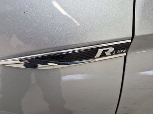 Used 2019 Volkswagen Jetta R-Line w/ R-Line Cold Weather Package FWD image 29