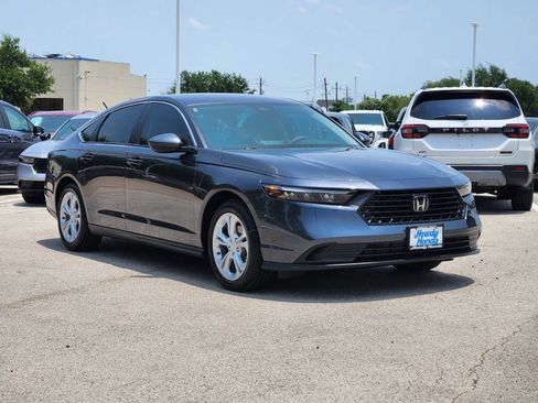 Used 2025 Honda Accord LX image 3