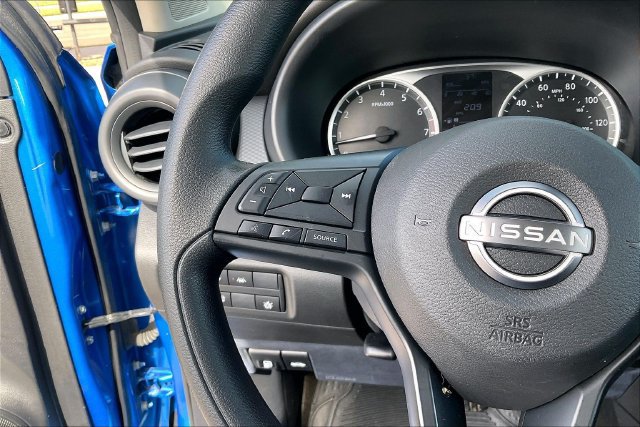 Used 2023 Nissan Kicks S FWD image 15
