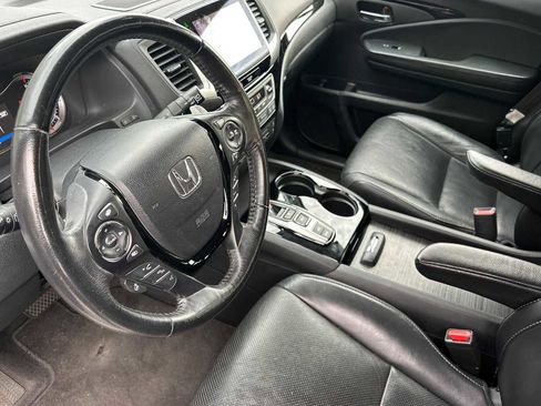 Used 2016 Honda Pilot Elite image 4