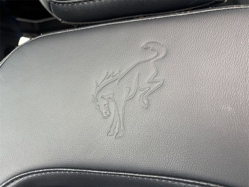 Used 2023 Ford Bronco Badlands image 10