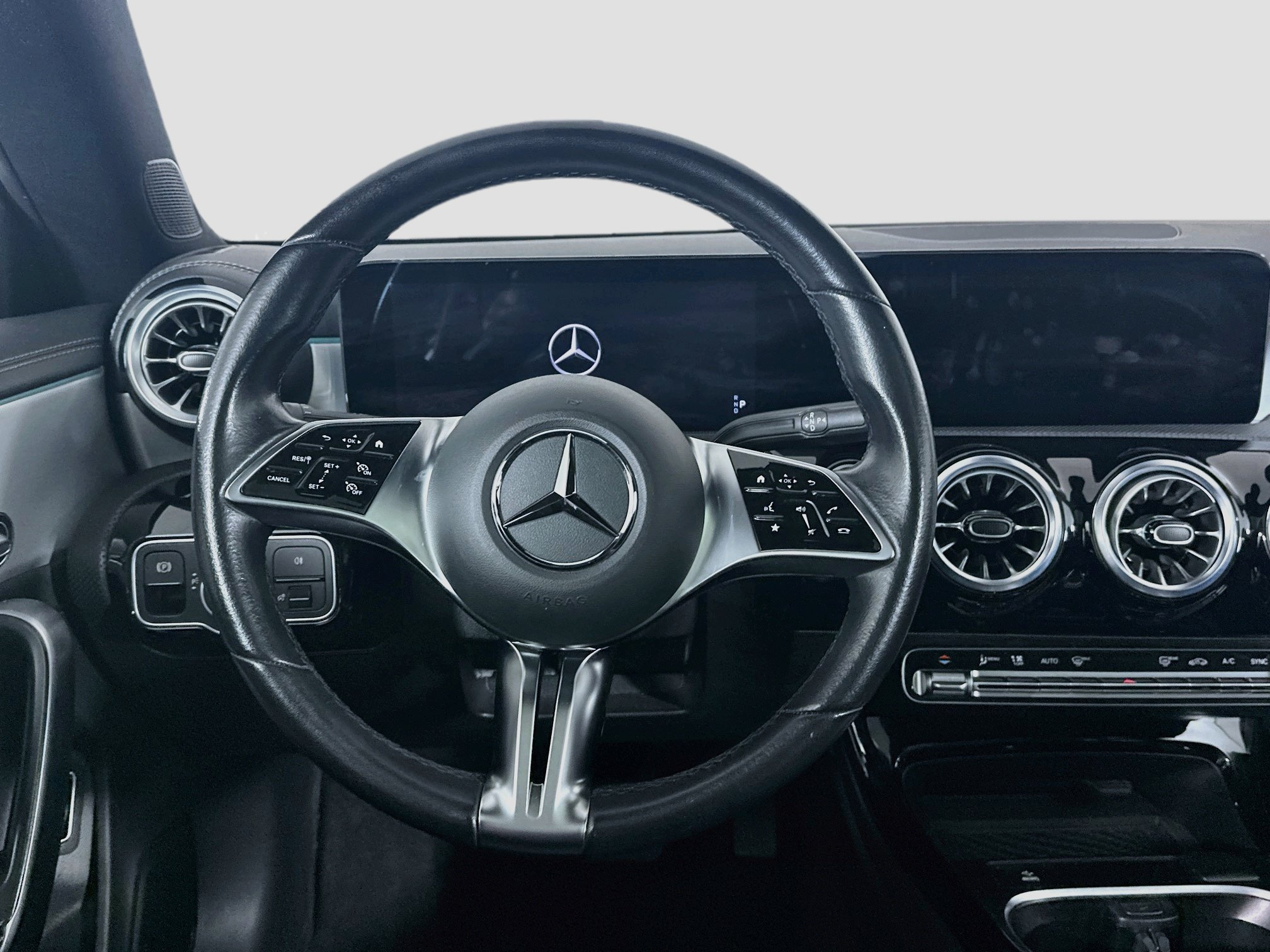 Used 2025 Mercedes-Benz CLA 250 image 18