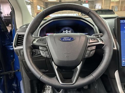 Used 2024 Ford Edge SEL w/ Convenience Package AWD/4WD image 6