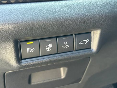 Used 2025 Toyota Grand Highlander AWD Hybrid image 32