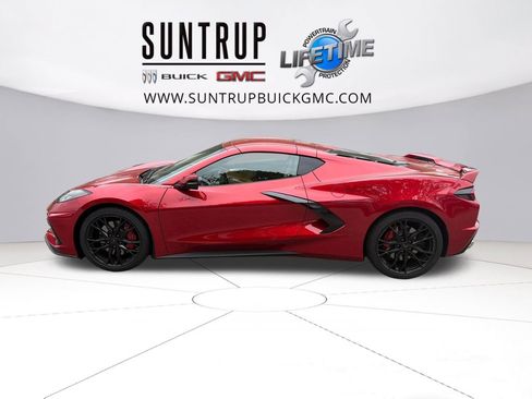 Used 2024 Chevrolet Corvette Stingray Preferred Cpe w/ Z51 Performance Package image 2