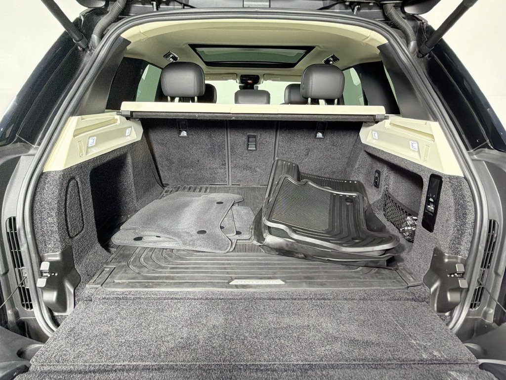 Certified 2024 Land Rover Range Rover SE AWD/4WD image 28