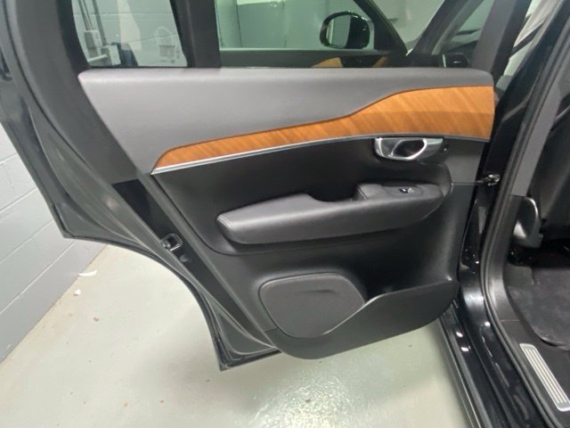 Used 2023 Volvo XC90 B6 Plus w/ Protection Package Premier AWD/4WD image 8