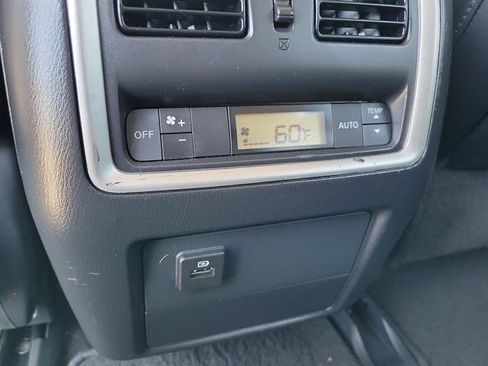 Used 2019 INFINITI QX60 Luxe w/ Essential Package image 9