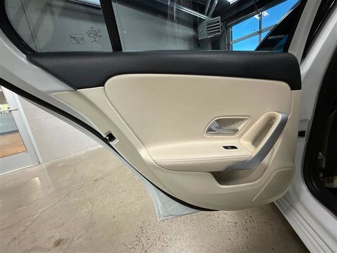 Used 2020 Mercedes-Benz A 220 4MATIC image 20