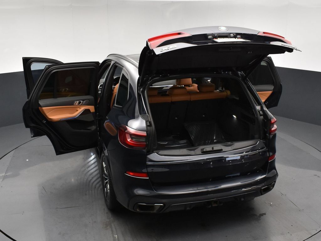 Used 2023 BMW X5 xDrive40i w/ M Sport Package AWD/4WD image 23