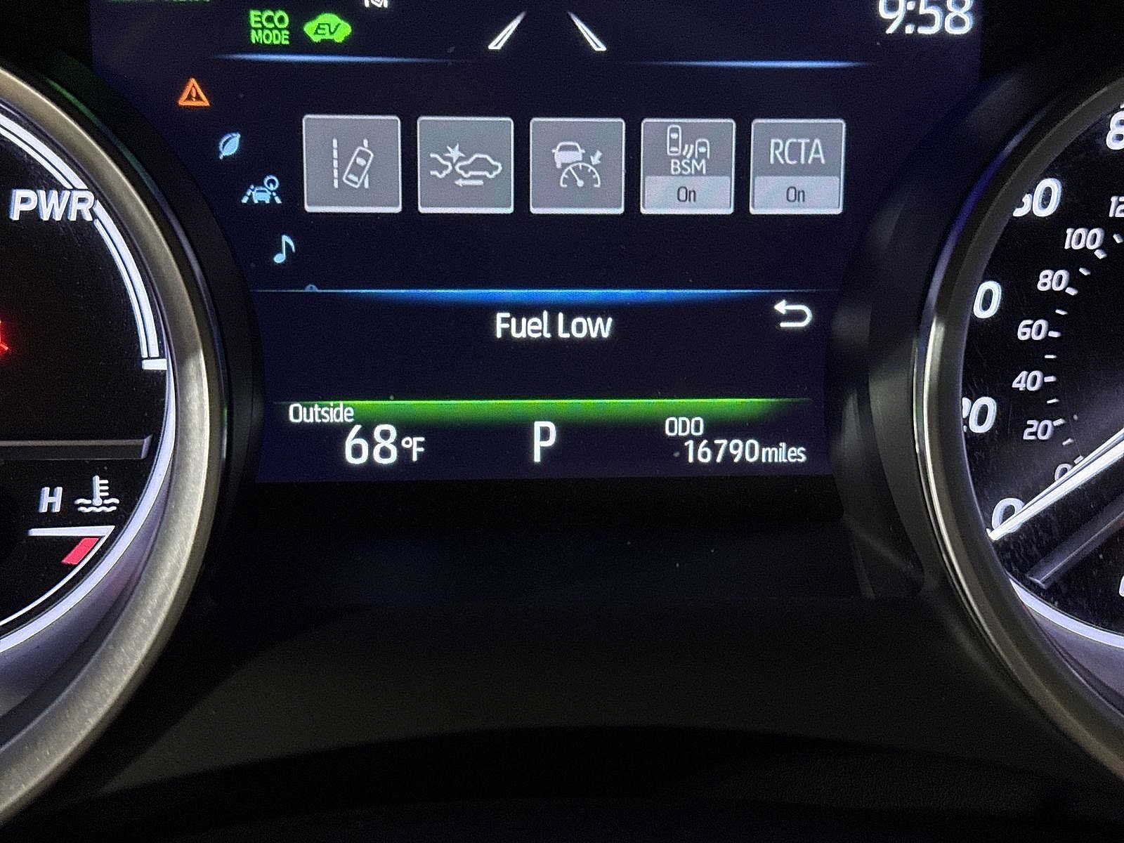 Used 2023 Toyota Camry XLE w/ Cold Weather Package FWD image 19