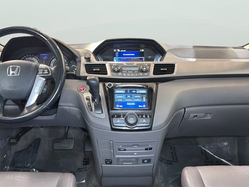 Used 2016 Honda Odyssey Touring Elite image 14