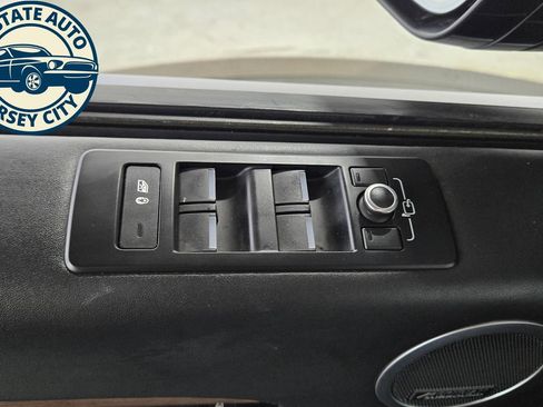 Used 2018 Land Rover Discovery HSE Luxury AWD/4WD image 27