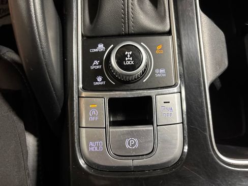 Used 2020 Kia Telluride S AWD/4WD image 25